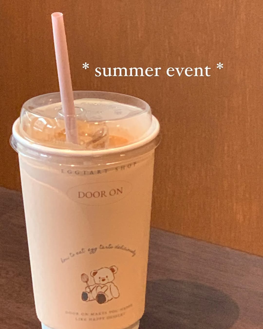 Photo by 에그타르트 전문점 𝗘𝗚𝗚𝗧𝗔𝗥𝗧 𝗦𝗛𝗢𝗣, 도어온 / 상표등록 완료 on July 14, 2025. May be an image of bear, dessert, smoothie and text.