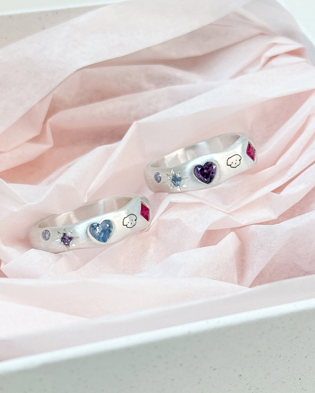 Photo by 도우클래스(반지만들기 |은점토공방 |원데이클래스 |홍대공방 |반지공방) on August 15, 2025.