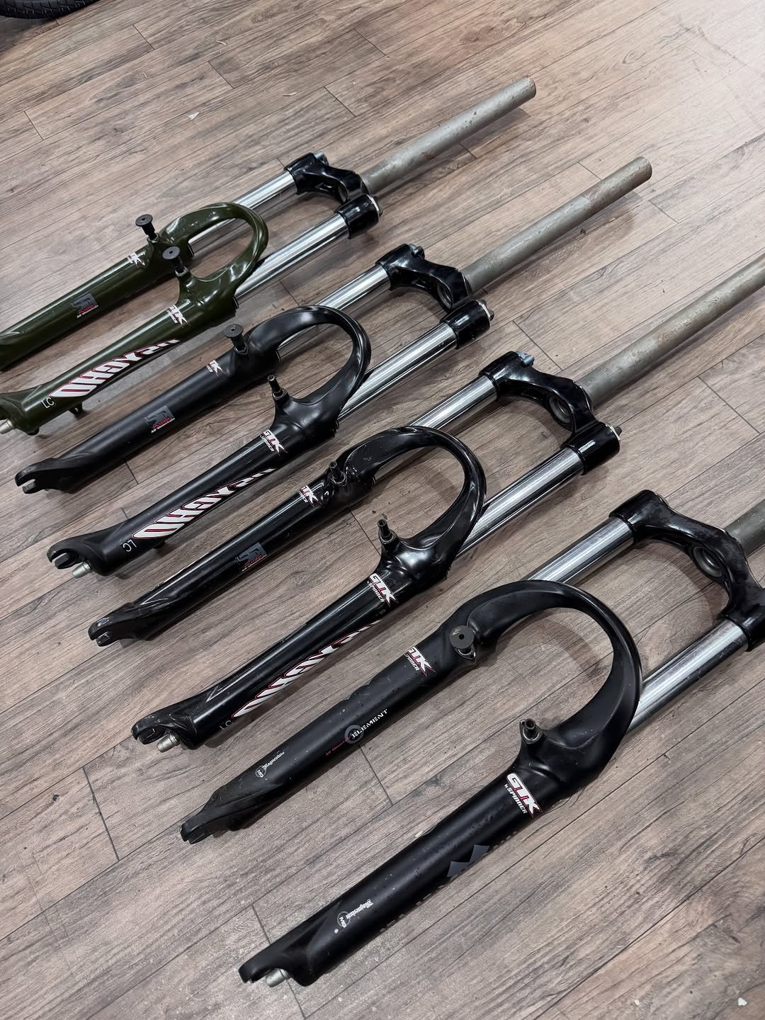 Photo by Casadownhill peças on February 24, 2026. May be an image of fishing rod, tongs, wrench and text.