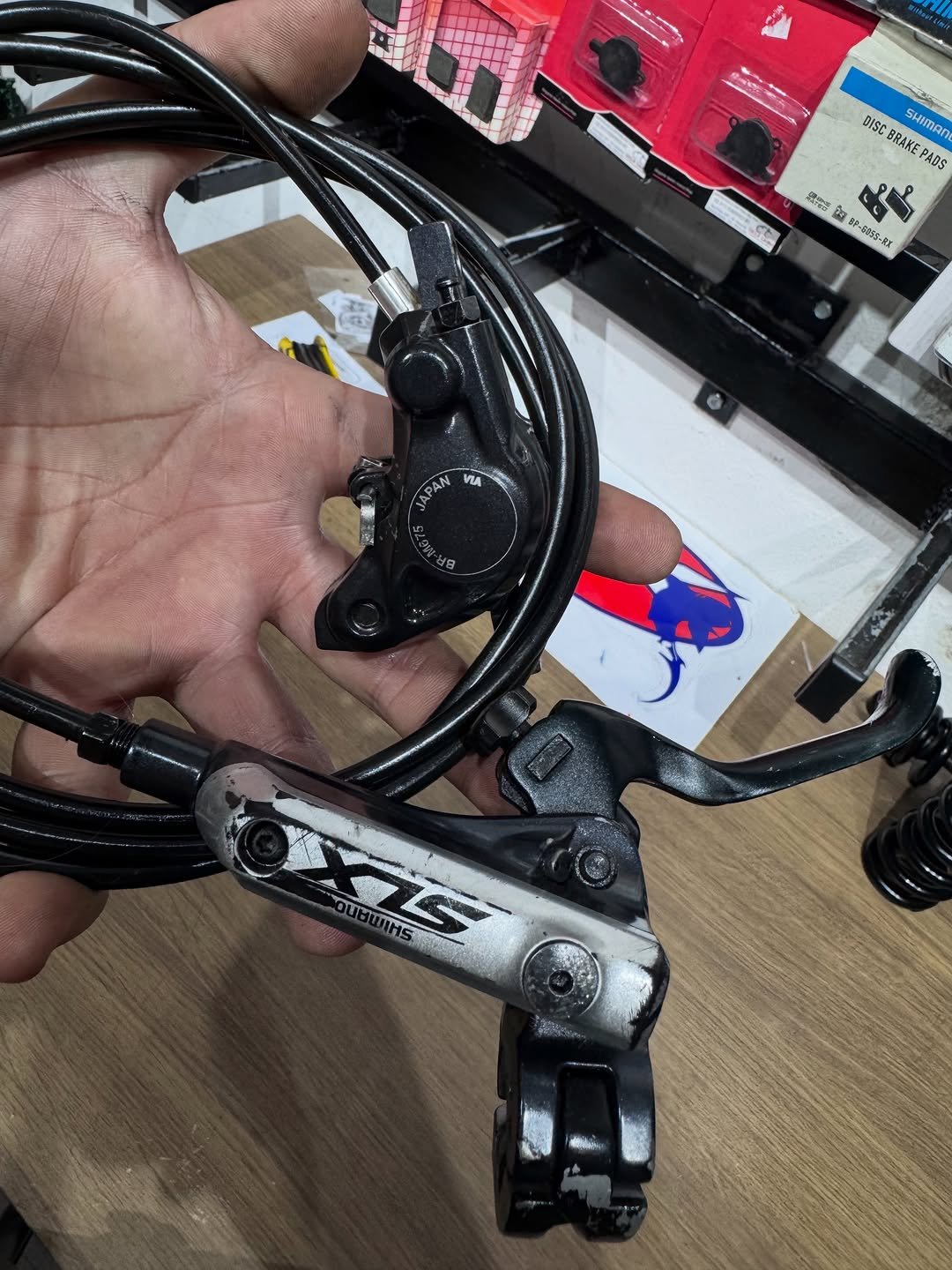 downhillhouseparts 게시물 이미지: R$450
Slx traseiro tudo ok 
M675