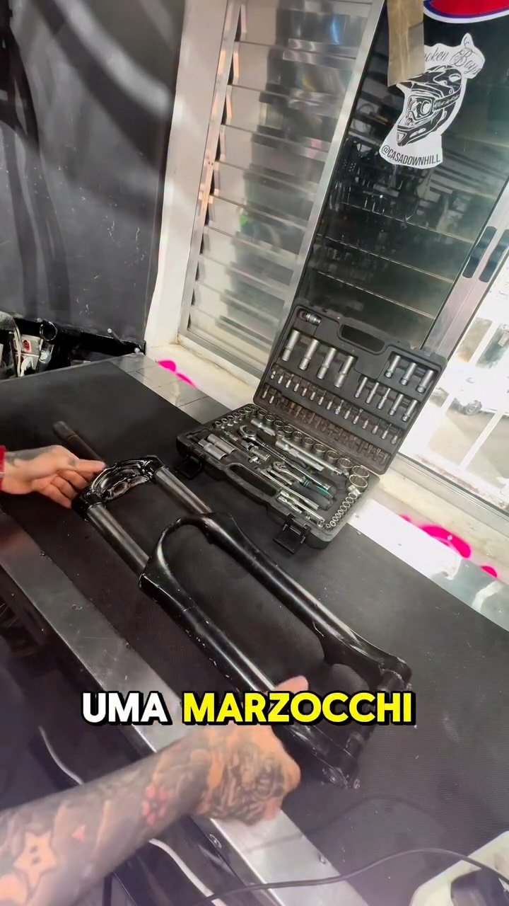 downhillhouseparts 게시물 이미지: A linha Marzocchi Drop Off é uma série de...