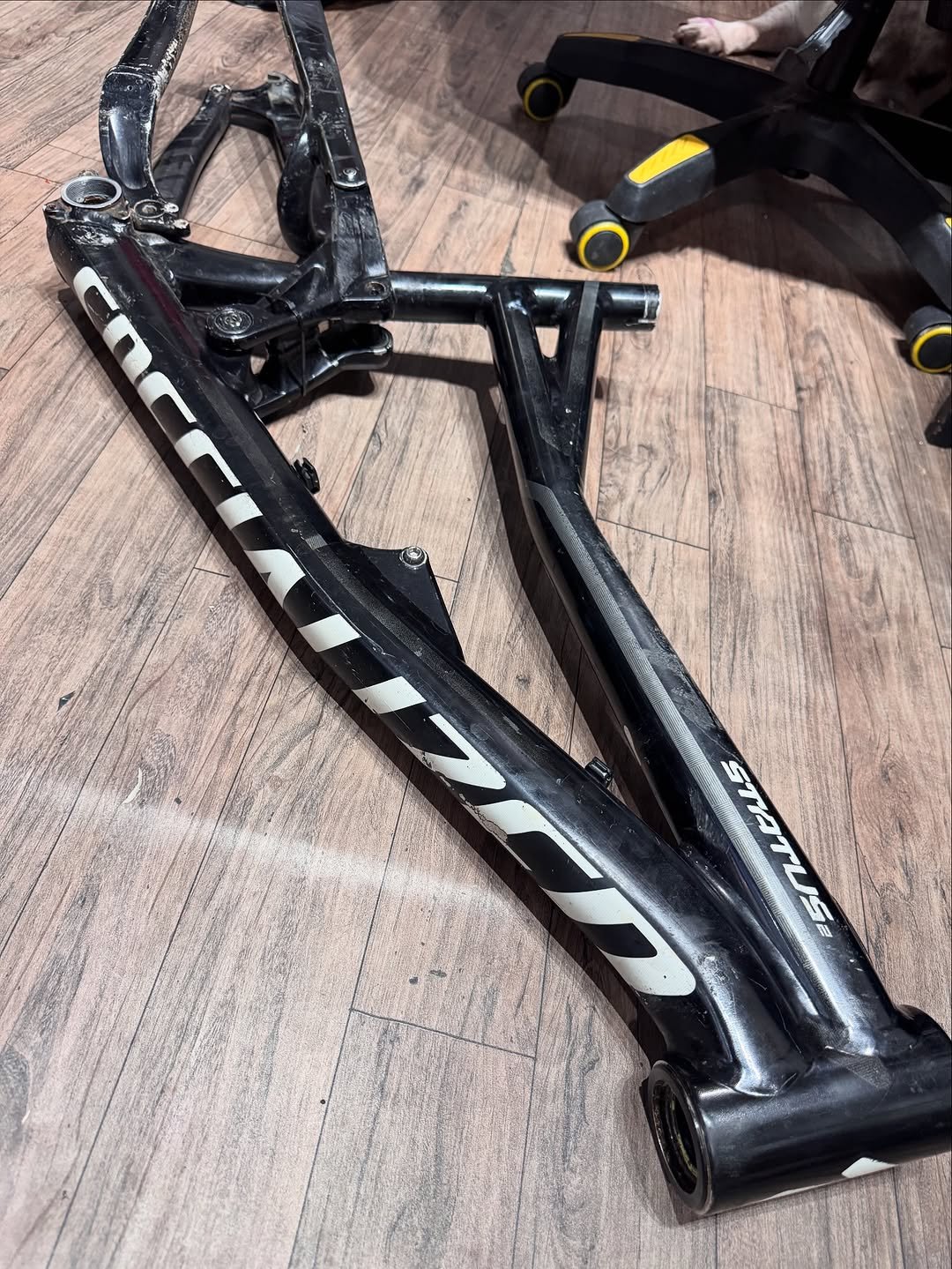 Photo by Casadownhill peças on December 01, 2025. May be an image of bicycle and text.