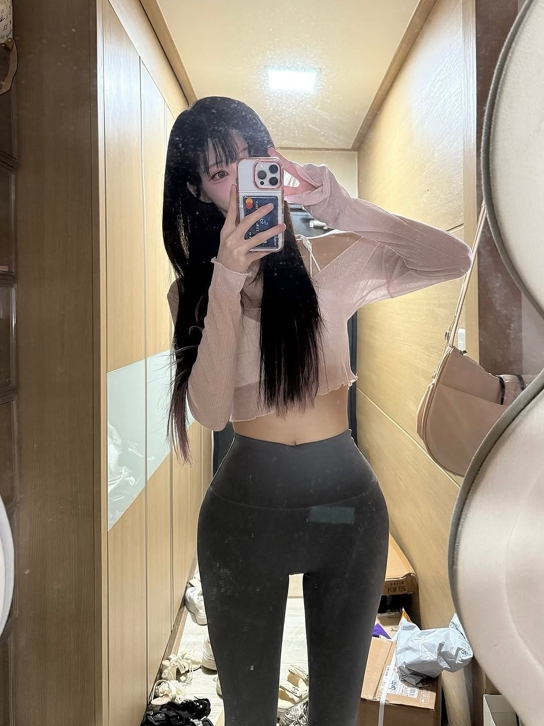 doyebean 게시물 이미지: 거울이 더러워서 불편하시면 안약을 넣으세효
