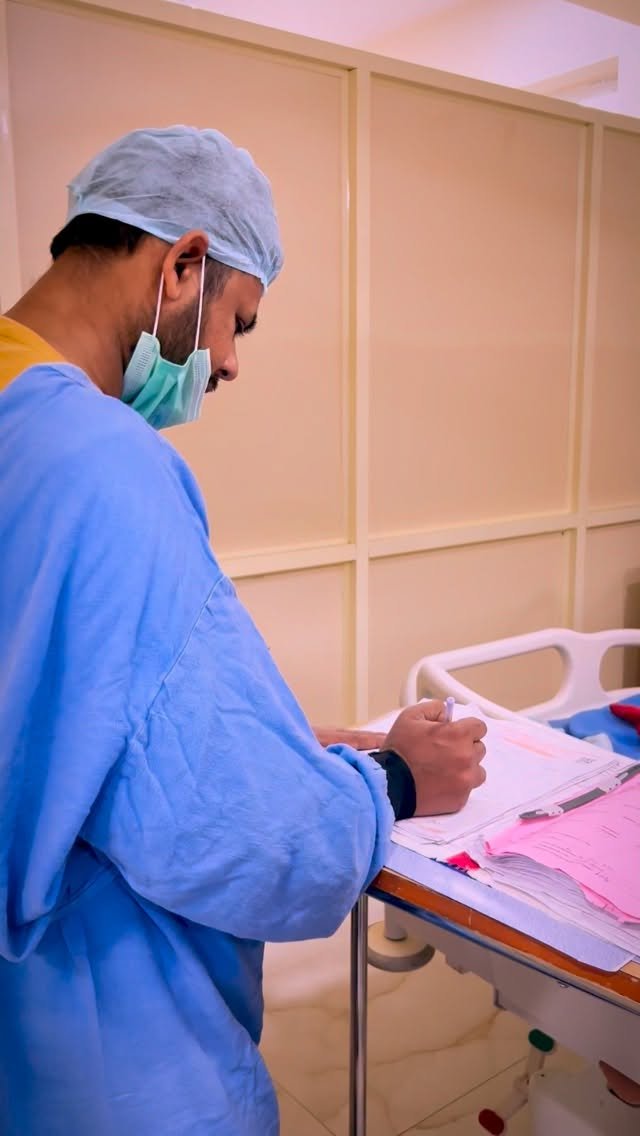 dr.amir_aiims 게시물 이미지: A son’s emotional story...