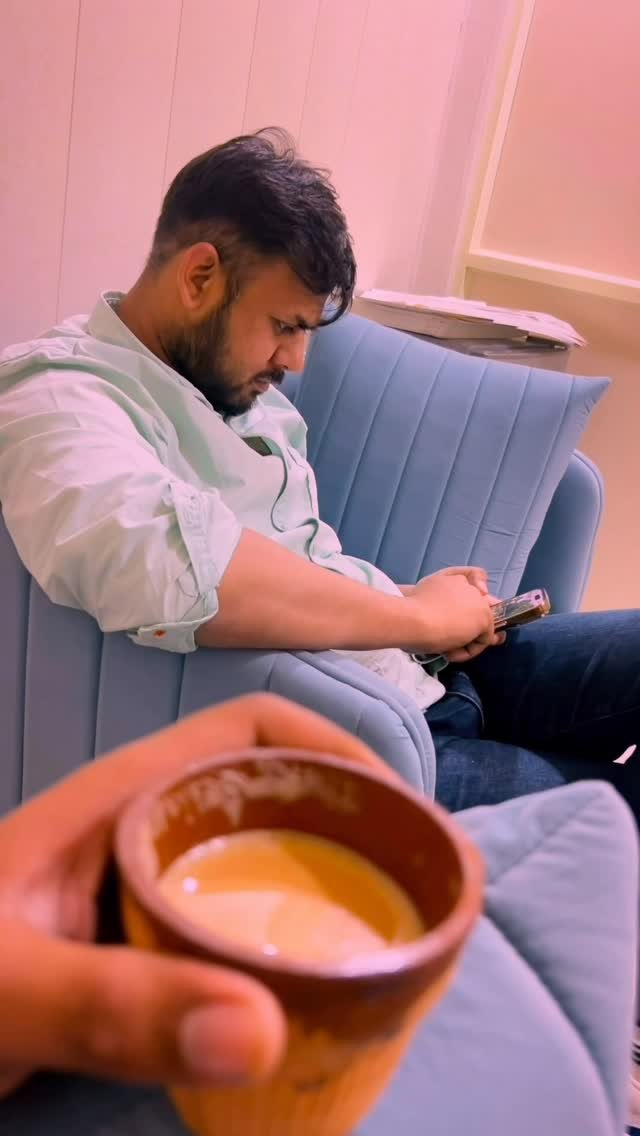 dr.amir_aiims 게시물 이미지: Does a neurosurgeon like chai?😒 #dramiraiims...