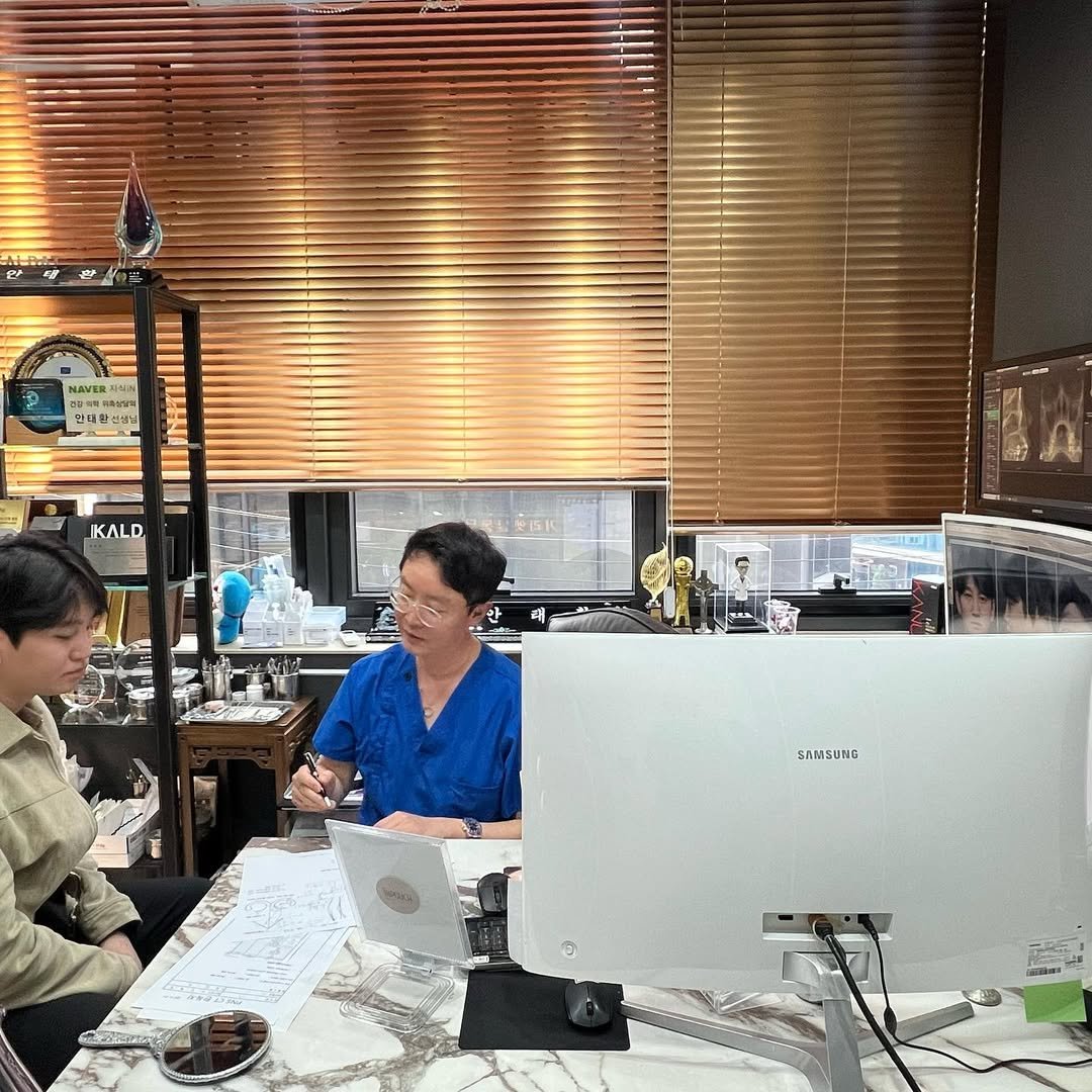 dr_taehwan_ahn 게시물 이미지: 환자에 따라서 특정 계절에만 비염이 발생하기도 하고 일 년 내내 증상이 있는 경우도...