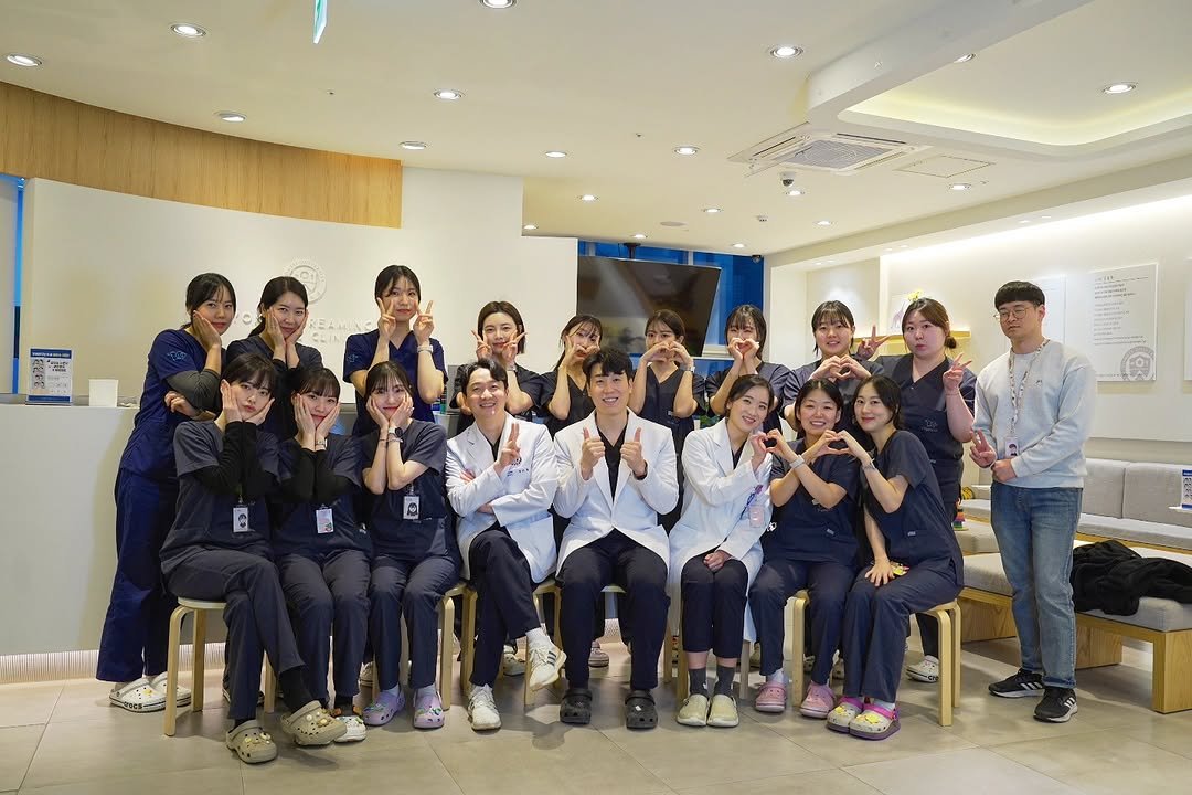 dreaming_dentalclinic_misa 게시물 이미지: 2024 연세꿈꾸는치과의 한 장면💕
앞으로도 더 나은 진료경험을 위해...