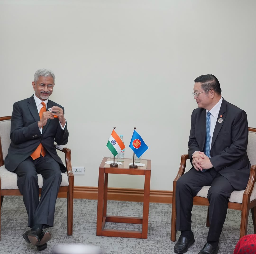 drs.jaishankar 게시물 이미지: Good to interact with Dr. Kao Kim Hourn,...