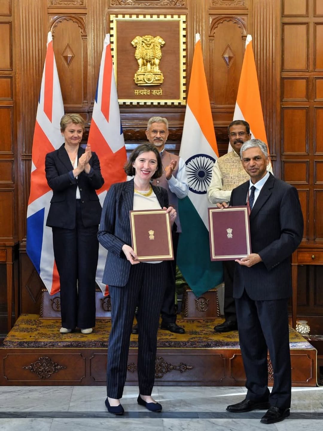 drs.jaishankar 게시물 이미지: Joined UK Foreign Secretary @yvettecooper.mp...