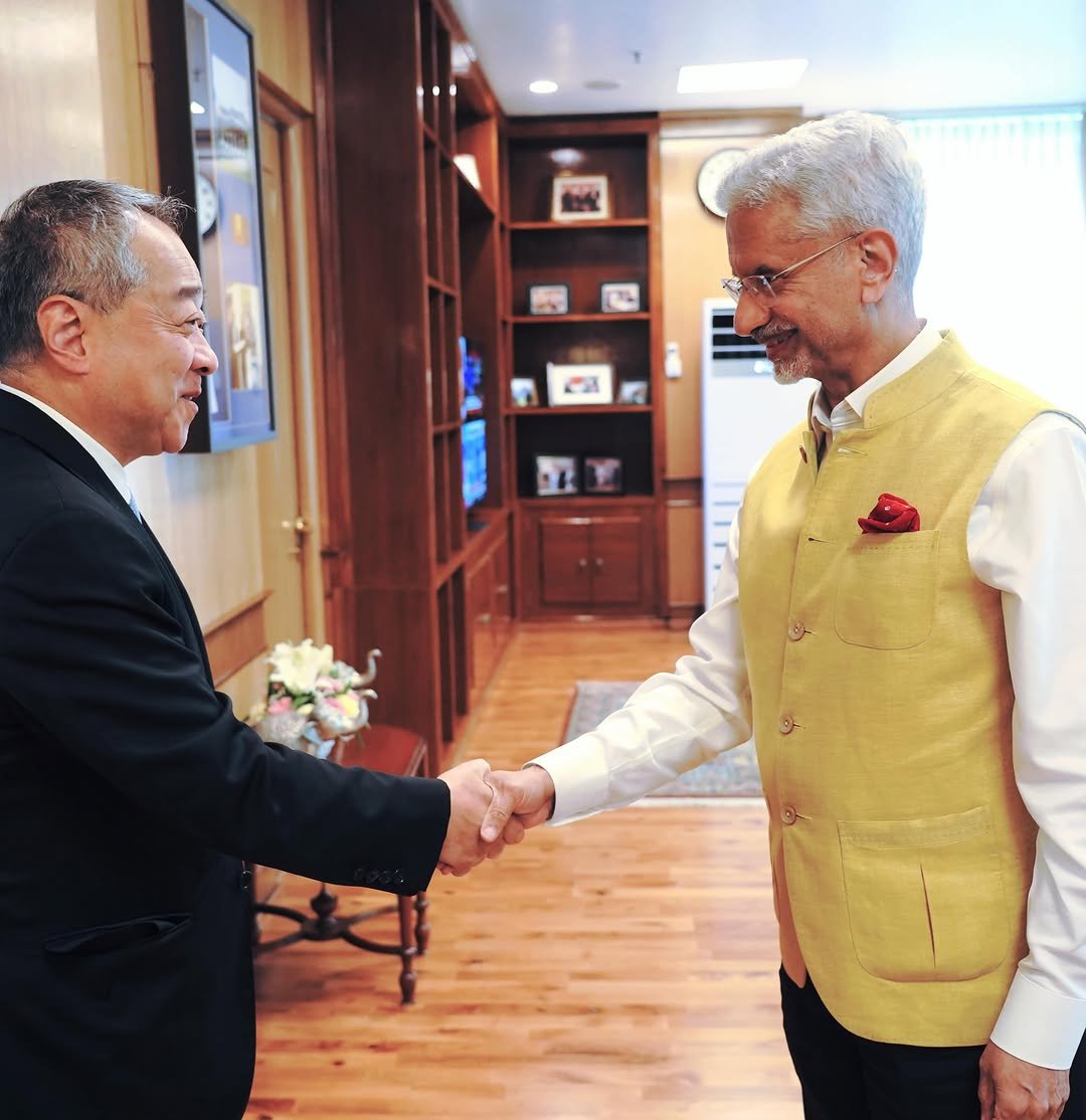 drs.jaishankar 게시물 이미지: Pleased to meet Shingo Ueno, CEO, Sumitomo...