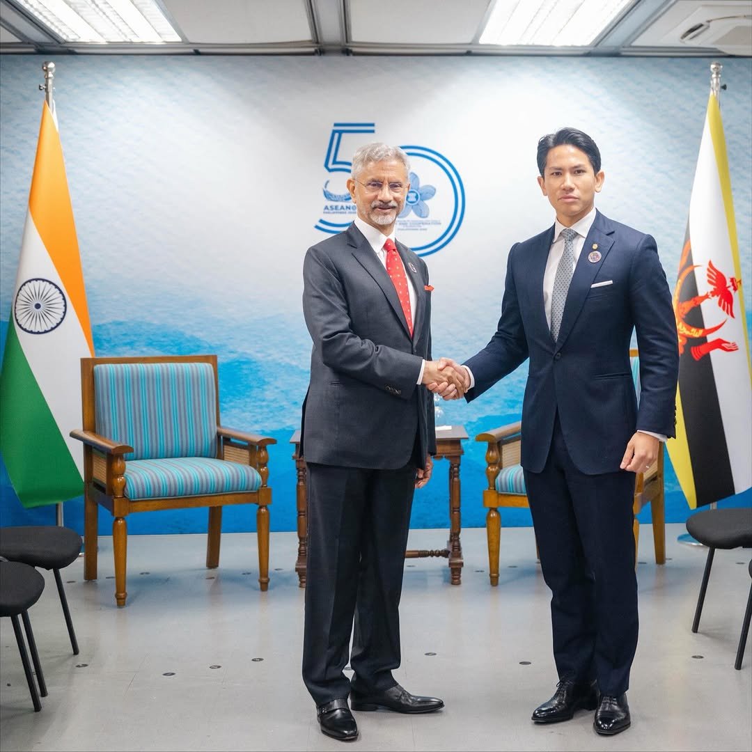 drs.jaishankar 게시물 이미지: A warm meeting with FM Prince Abdul Mateen of...