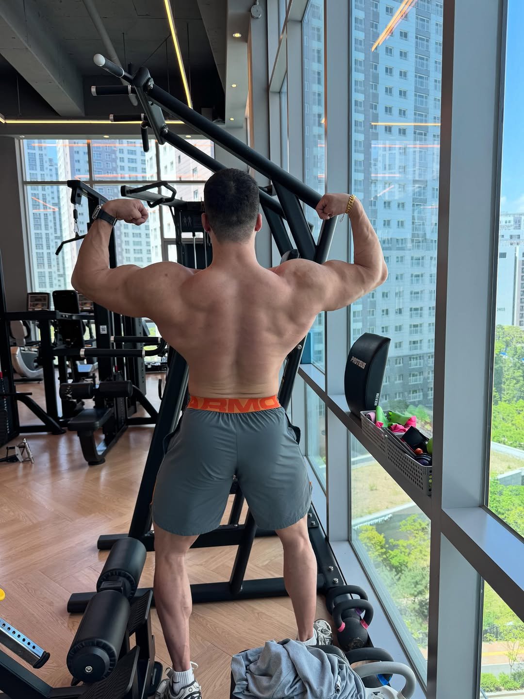 dry_sikk 게시물 이미지: _
오늘은 등 너비감 훈련
🔥🔥

반드시이룬다
必成 필성