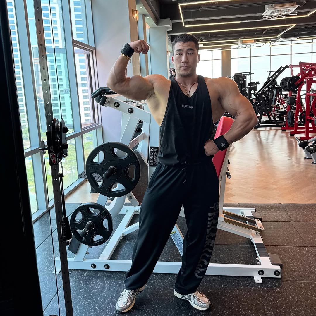dry_sikk 게시물 이미지: _
아따 덥다..
어깨 훈련 종료 🔥🔥

검단 피티문의 , 선수레슨 , 일반인 레슨...
