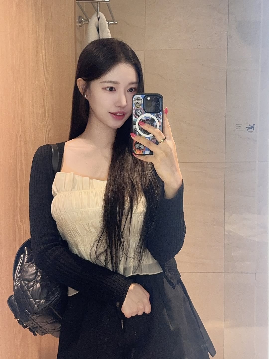 Photo by 윤러브 younluv in South Korea. May be a selfie of 1 person, hair, mirror, top, dress and text.