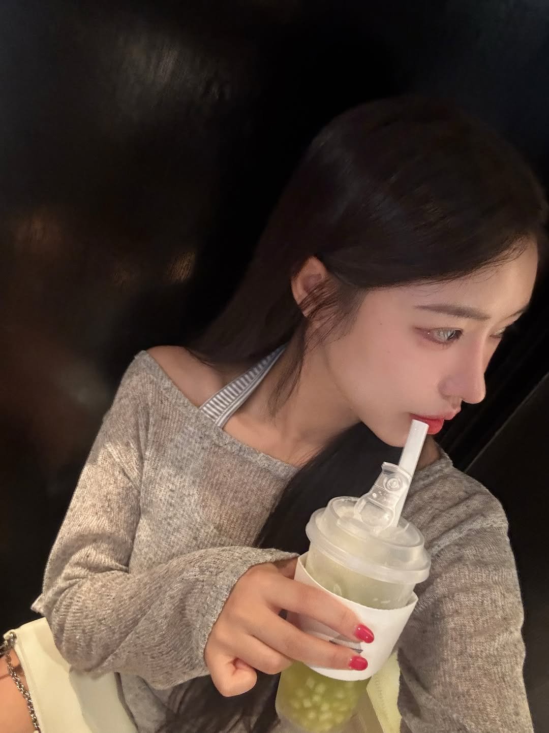 Photo by 윤러브 younluv on September 18, 2025. May be an image of 1 person, smoothie, juice and text.