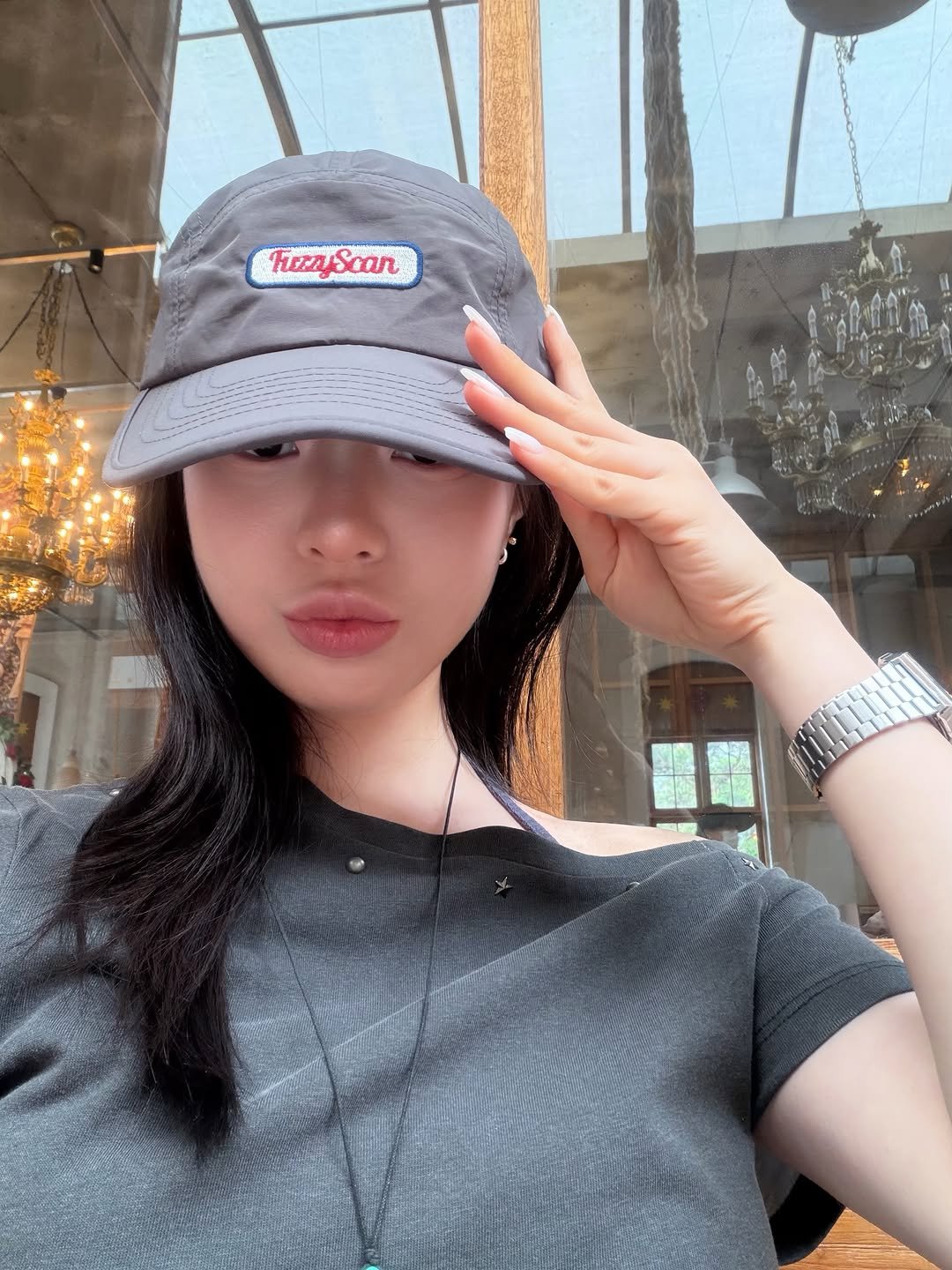 dxhxin 게시물 이미지: Baby duck🐥🩶