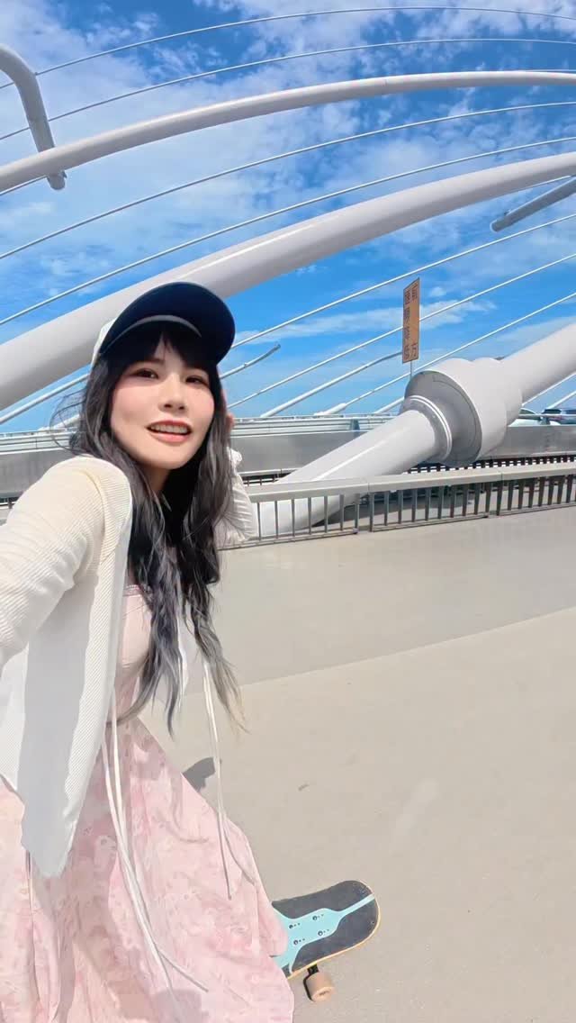 dy0220 게시물 이미지: 漂亮的藝術感斜張橋！
📍淡江大橋...