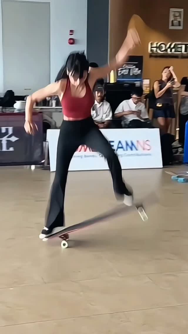 dy0220 게시물 이미지: 🇸🇬🏄
長板還是要開心的玩才有趣🌹
-
#longboard #singapore #長板 #攝影 #運動女孩