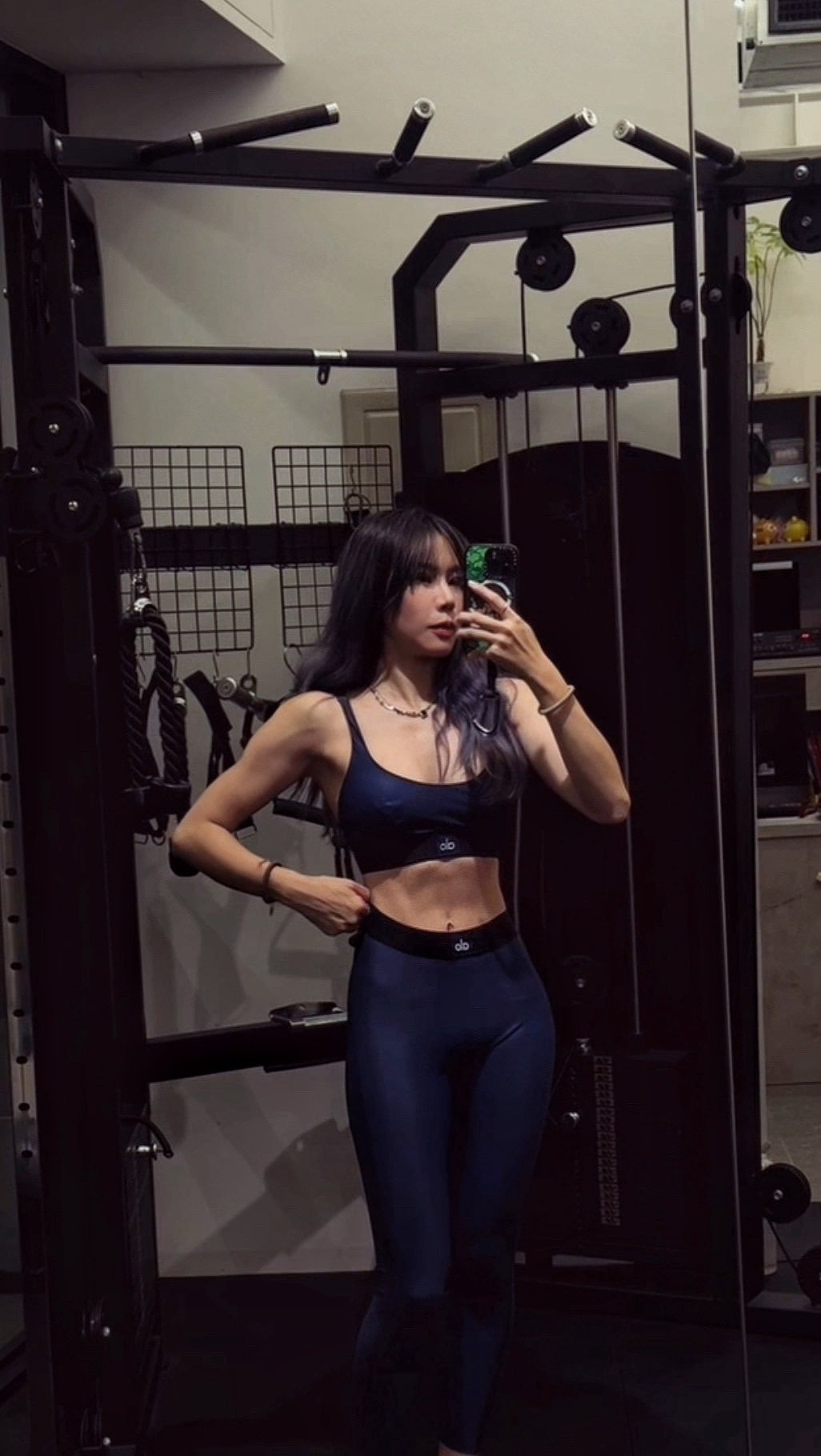 dy0220 게시물 이미지: 上教練課的時候差點被器材打到！
-
還好有在 @doublefitness510...