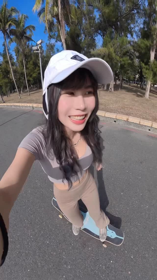 dy0220 게시물 이미지: 還以為他要下車打我😱
好心超人 感謝您！
-
#魚仔水水 #生活Vlog #汽車 #汽車保養 #汽車維修