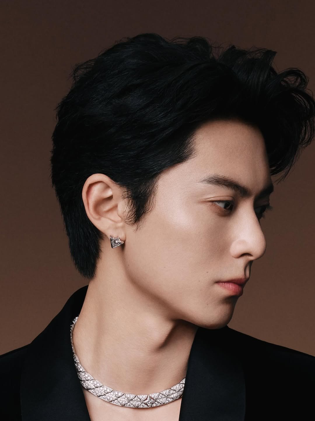 dylan_wang_1220 게시물 이미지: In Hangzhou.
#LVHighJewelry ...