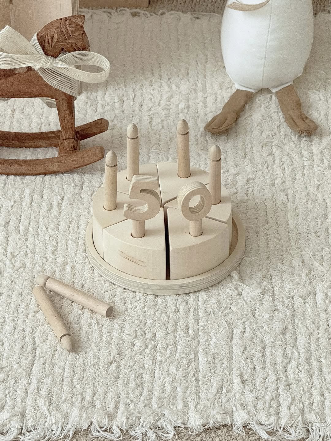 Photo by 하은맘ㅣ집꾸미기•인테리어•감성필터 on December 22, 2025. May be an image of candle, wool, placemat and text.