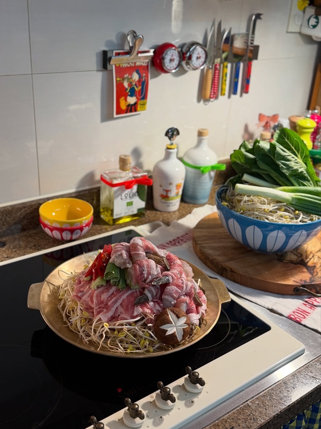 Photo by 마마혜정 mama hyejung on August 14, 2025. May be an image of hot pot, pot and text.