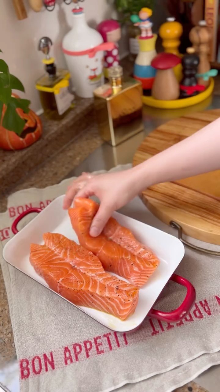 e_hyejung_1979 게시물 이미지: 연어보트 . 오일파스타

순대국 땡기는 날씨
춥다고 집콕 요청 ! ! ! 
흐미...