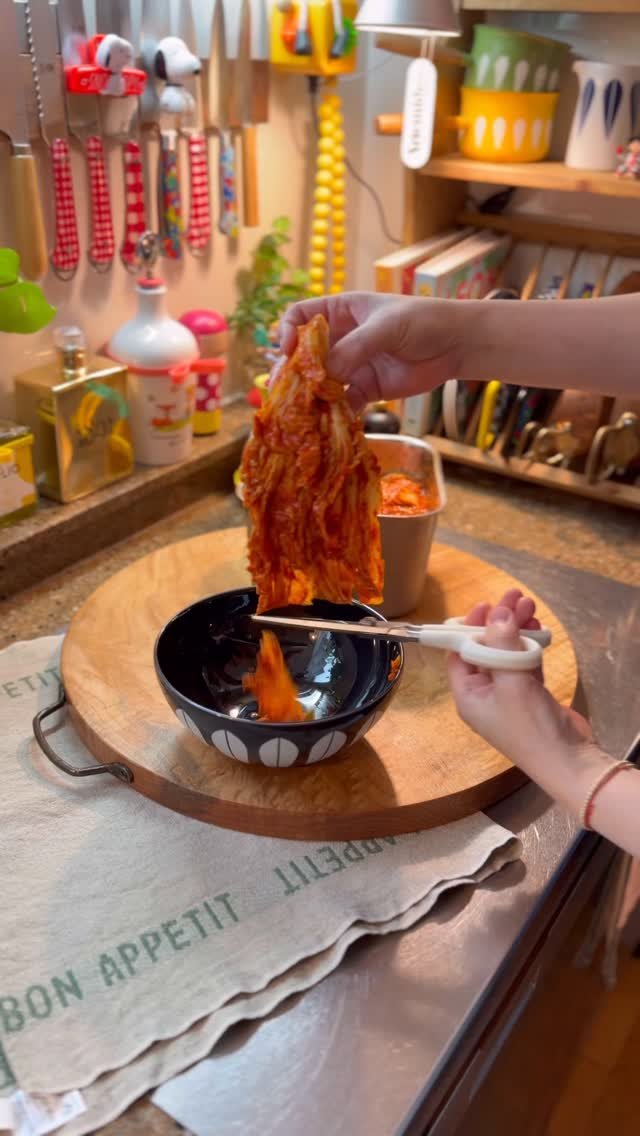 e_hyejung_1979 게시물 이미지: 김치비빔국수 

슴살 두녀석은 친구들과 여행가고
사부작 사부작 즐기는 혼밥
잘익은...