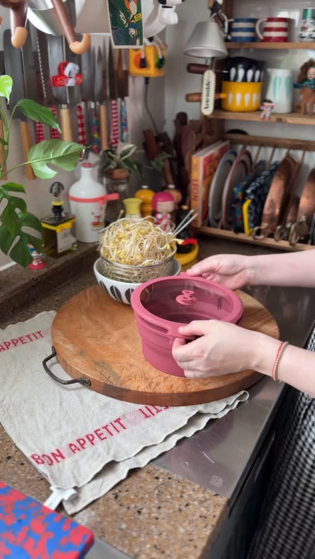 e_hyejung_1979 게시물 이미지: 바싹불고기 . 

배앓이 때문에
커피를 못 마셨더만 
계속 생각나요 . . .
흐미...