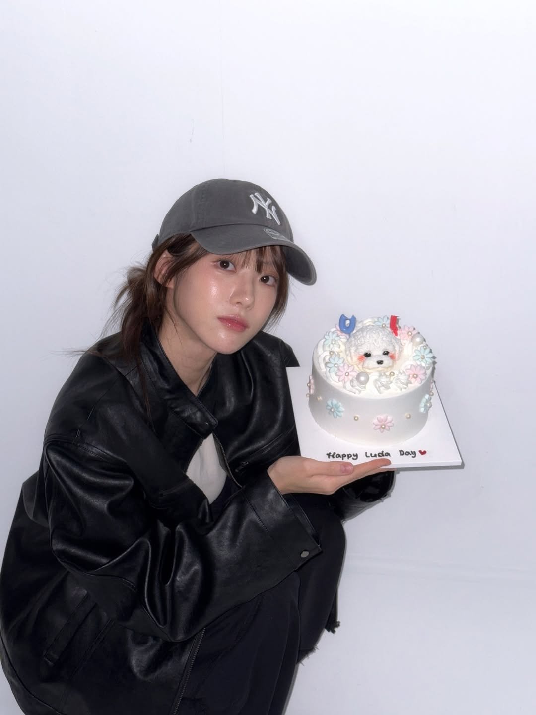 Photo by 루다 LUDA on February 10, 2026. May be an image of hat and cake.