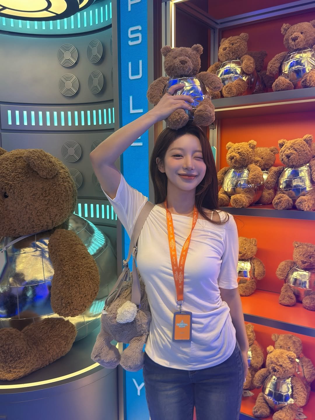 e_pyo3o 게시물 이미지: #광고 @jellycat 
더현대 서울에서 만난 국내 첫 젤리캣 테마형 스토어...