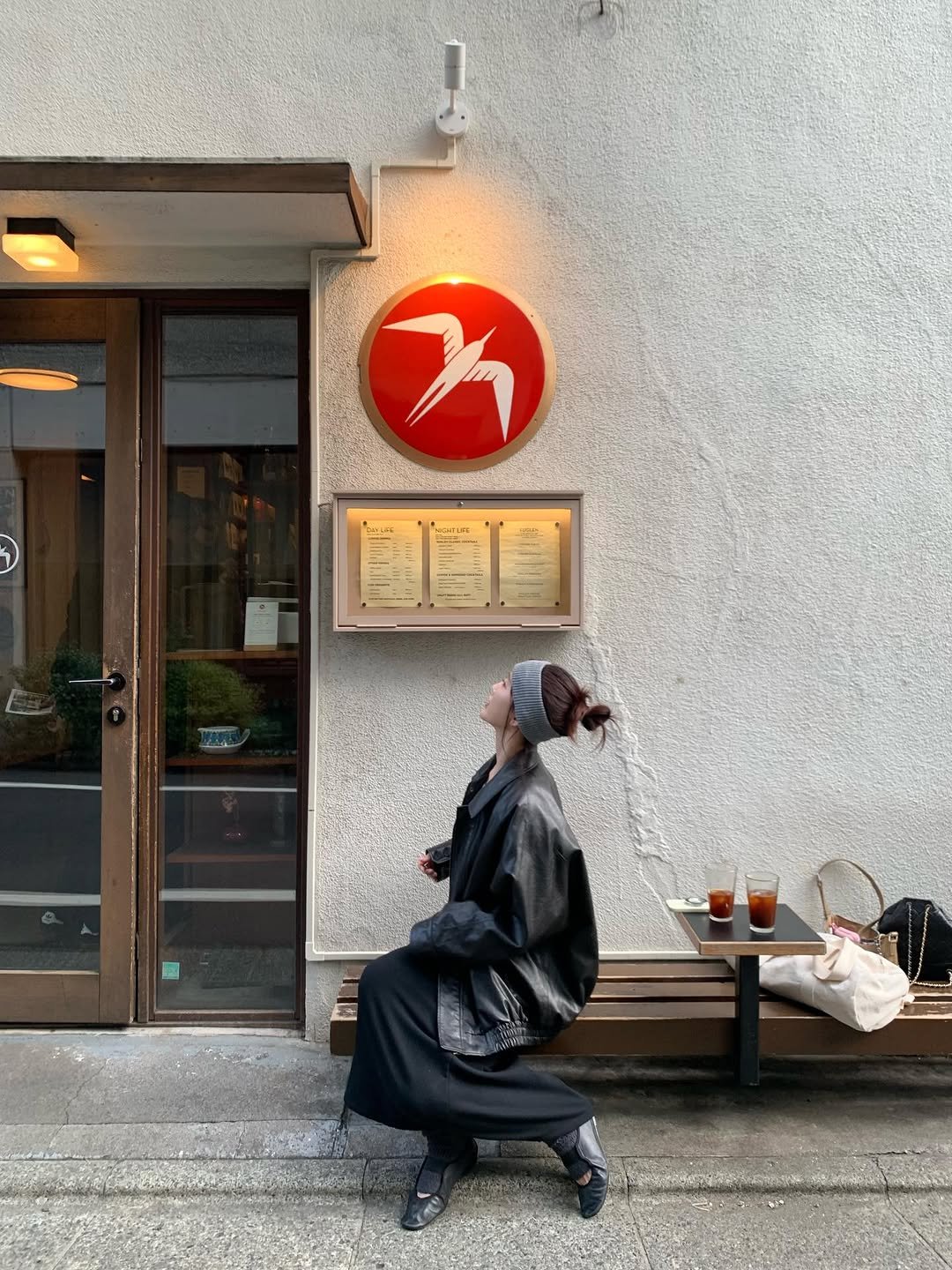 Photo by 이식로그🫧 on February 22, 2026. May be an image of robe, bath robe, chopsticks and text.