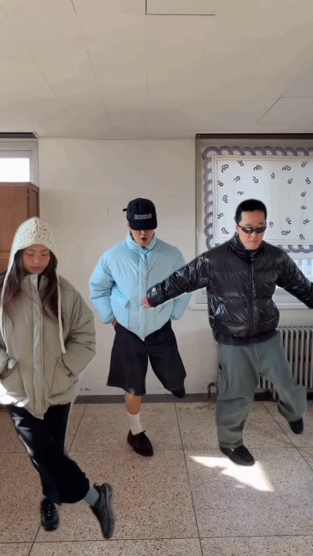 easyboyisfree 게시물 이미지: 꺼지지 않는 용광파카 재출시 기념 합동 공연

UNBREAKABLE...