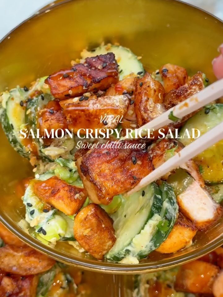 eatinghealthygram 게시물 이미지: 🔥 Viral Crispy Rice Salmon Salad (via:...