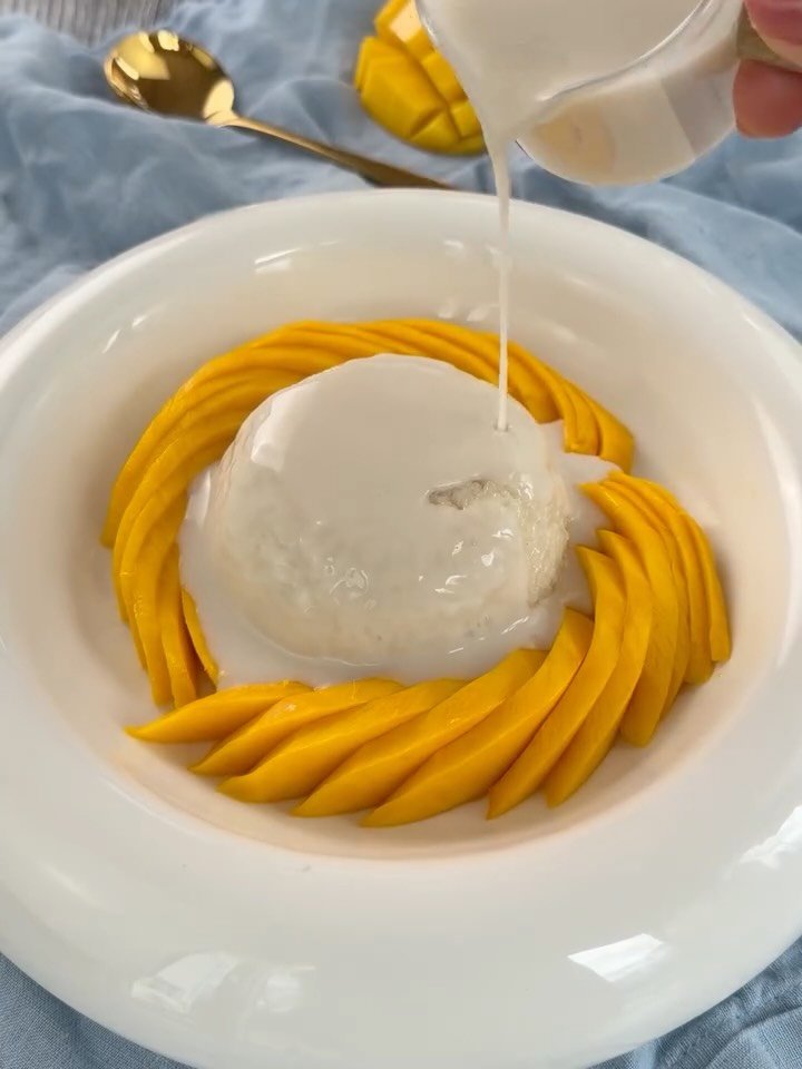 eatinghealthygram 게시물 이미지: Say “YUM” if you would try this Mango Sticky...