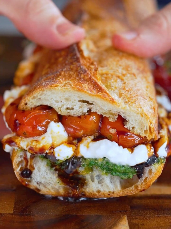 eatinghealthytoday 게시물 이미지: Which of these Summer Burrata Sandwiches are...