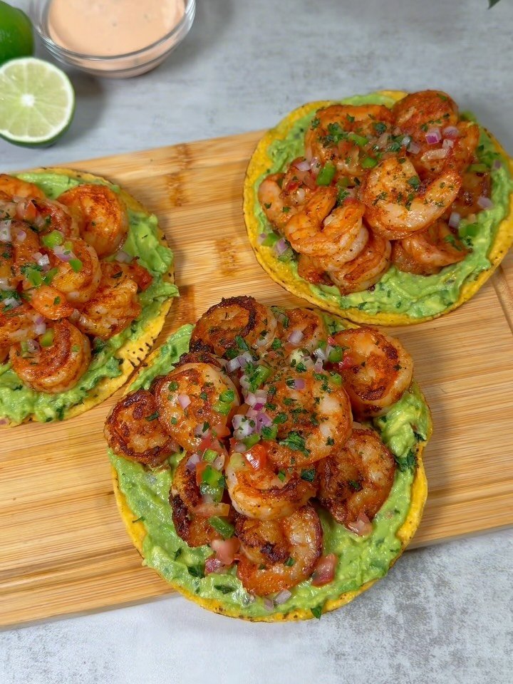 eatinghealthytoday 게시물 이미지: Shrimp Tostadas 🍤🥑🔥 
(via:...