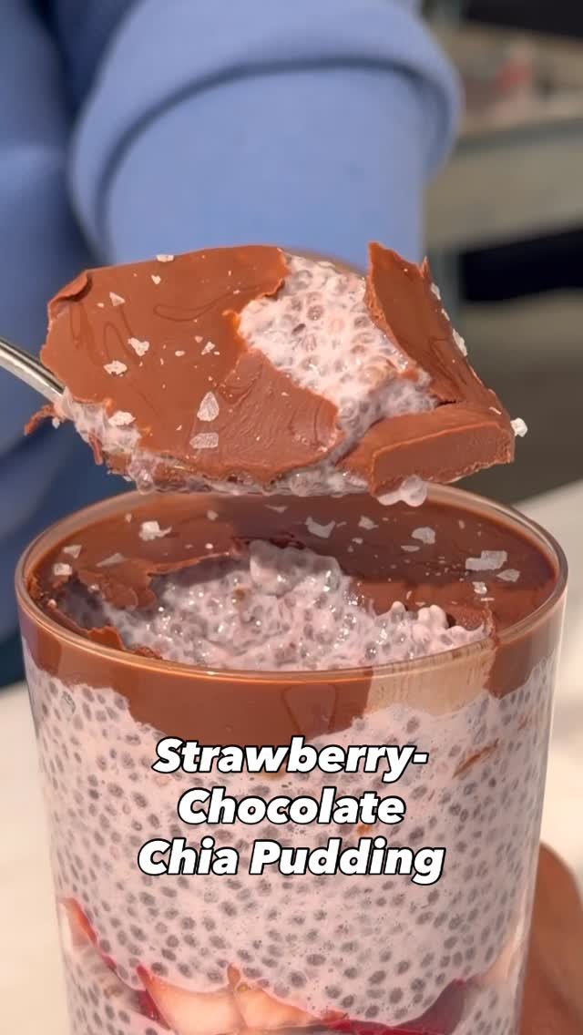 eatingwell 게시물 이미지: Start your day with this sweet treat. This...