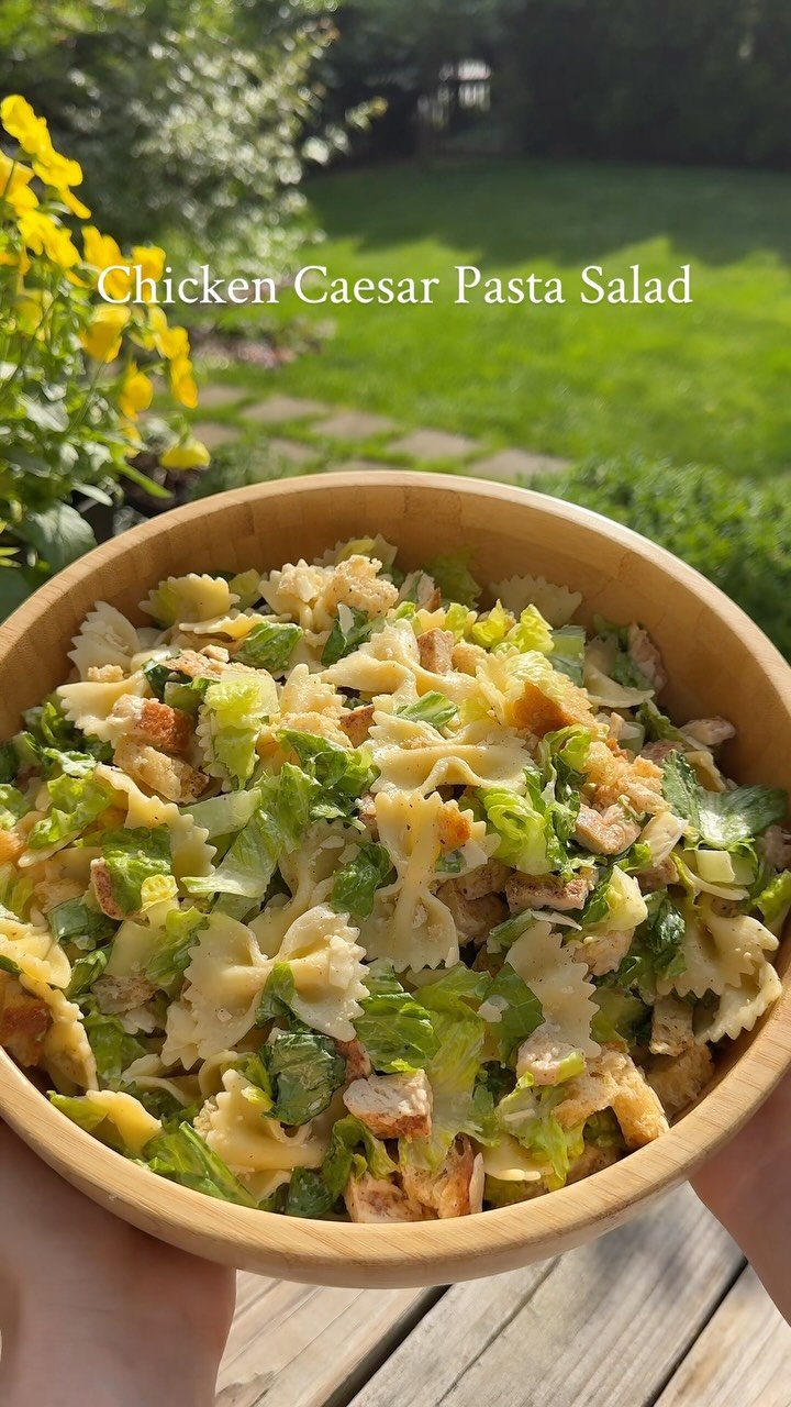 eatpayylove 게시물 이미지: chicken caesar pasta salad!

What you...