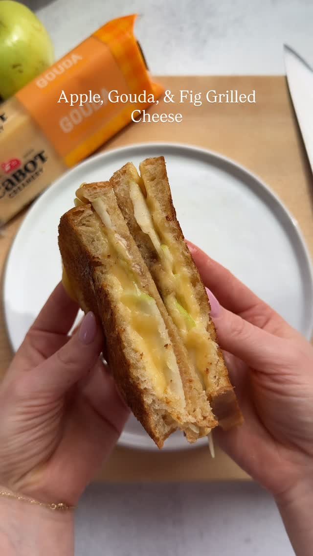 eatpayylove 게시물 이미지: Celebrated national grilled cheese day a few...