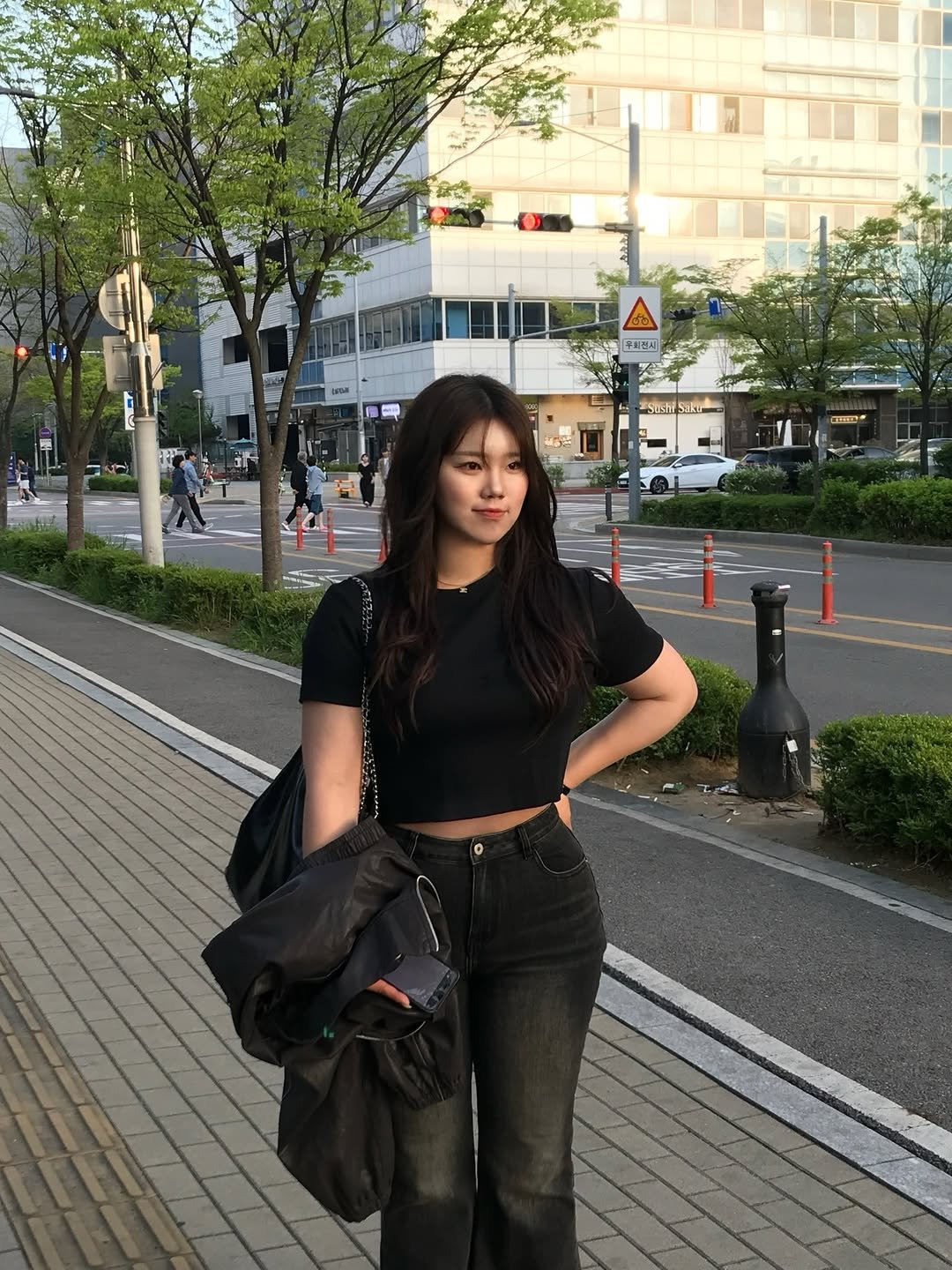 eb._.geunb 게시물 이미지: 벚꽃달에 태어나서 조았ㄷㅏ🖤