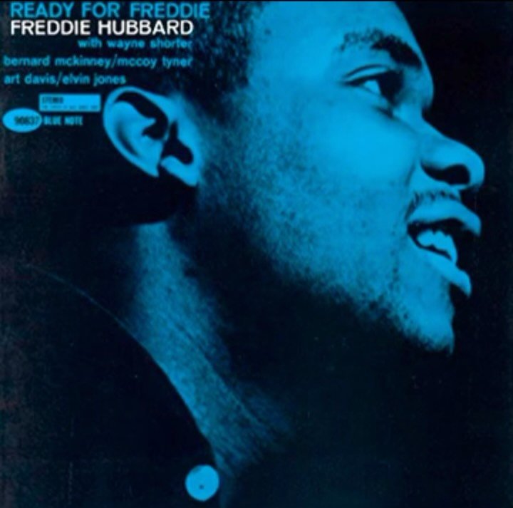 ec0ech0 게시물 이미지: [푸른 재킷의 재즈 6선]

가을비가 그친 뒤에 훌쩍 쌀쌀해지는 계절이 온 것...