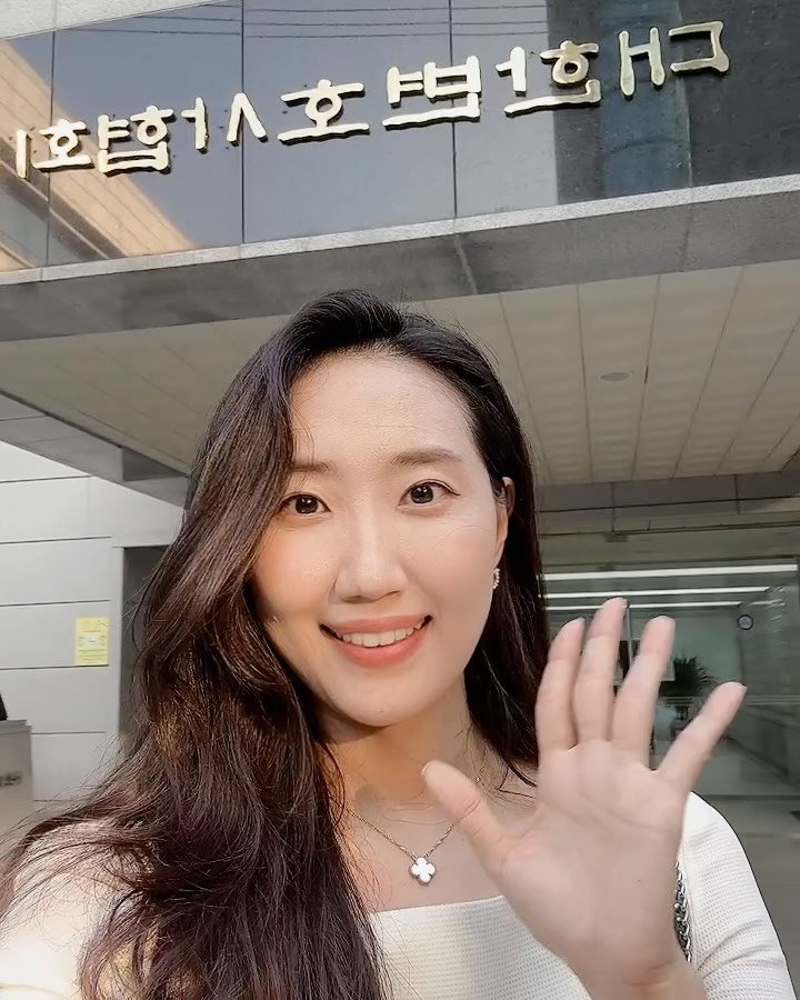 edurable_ceo 게시물 이미지: 대한변호사협회 앞, 떨리는 마음으로 셀카 한 장📸
변호사님들 대상으로 브랜딩...