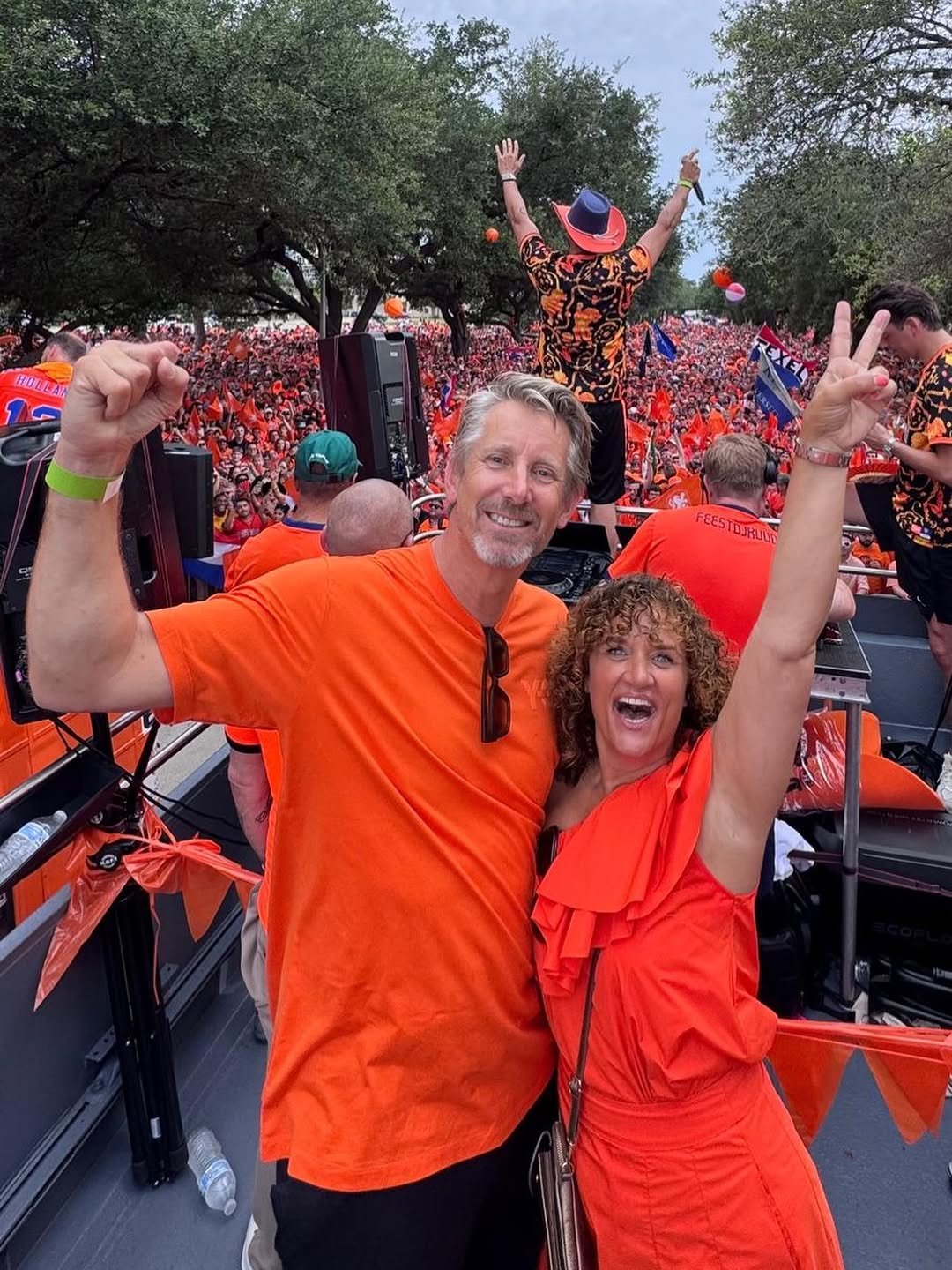 edwinvandersar1 게시물 이미지: Come on Holland @onsoranje 🦁🦁 #support #orange...