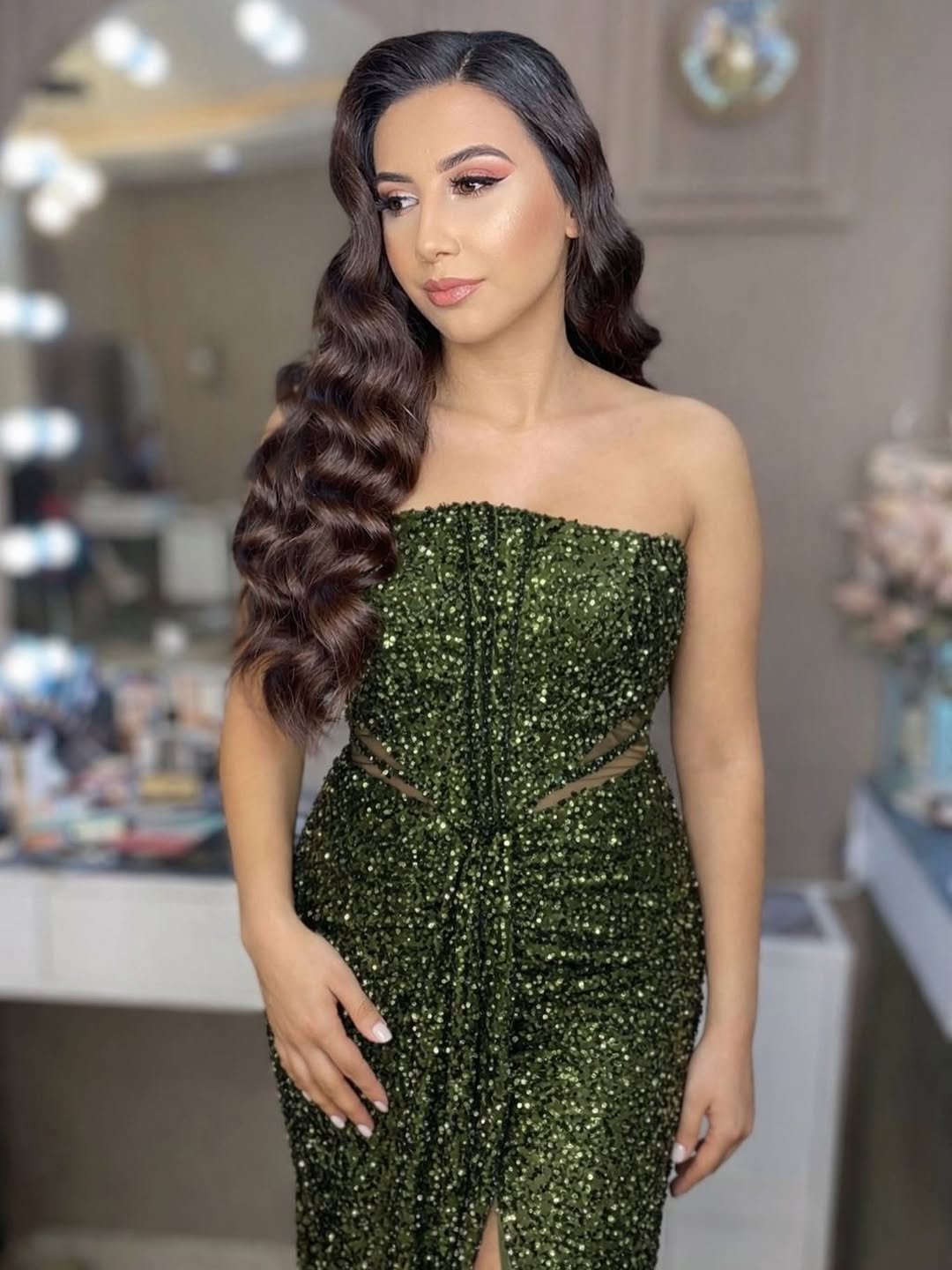 Photo shared by Dilara Tekin Gündüz on April 02, 2026 tagging @denizbutikk, and @efsanee_kuafor. May be an image of one or more people, hair, eyeliner, makeup, dress and text.