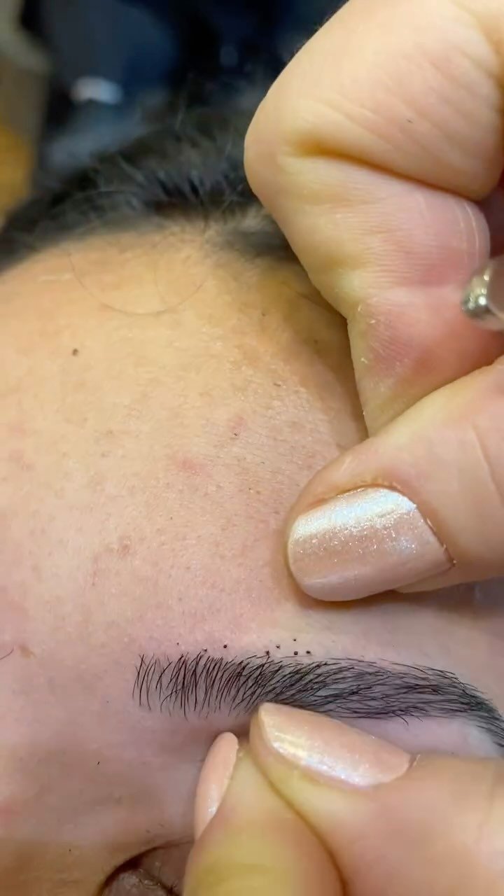 efsanee_kuafor 게시물 이미지: #Mükemmel ellerimle yine ben😃✨👏🏼 
İnatçı kıl...