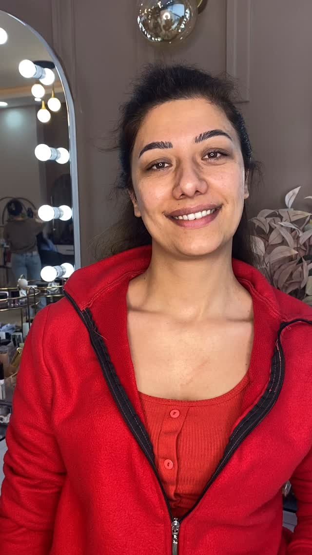 efsanee_kuafor 게시물 이미지: 𝒢𝒶𝓂𝓏𝑒 🧚🏻 

#gelinsaçı #gelinmakyajı...