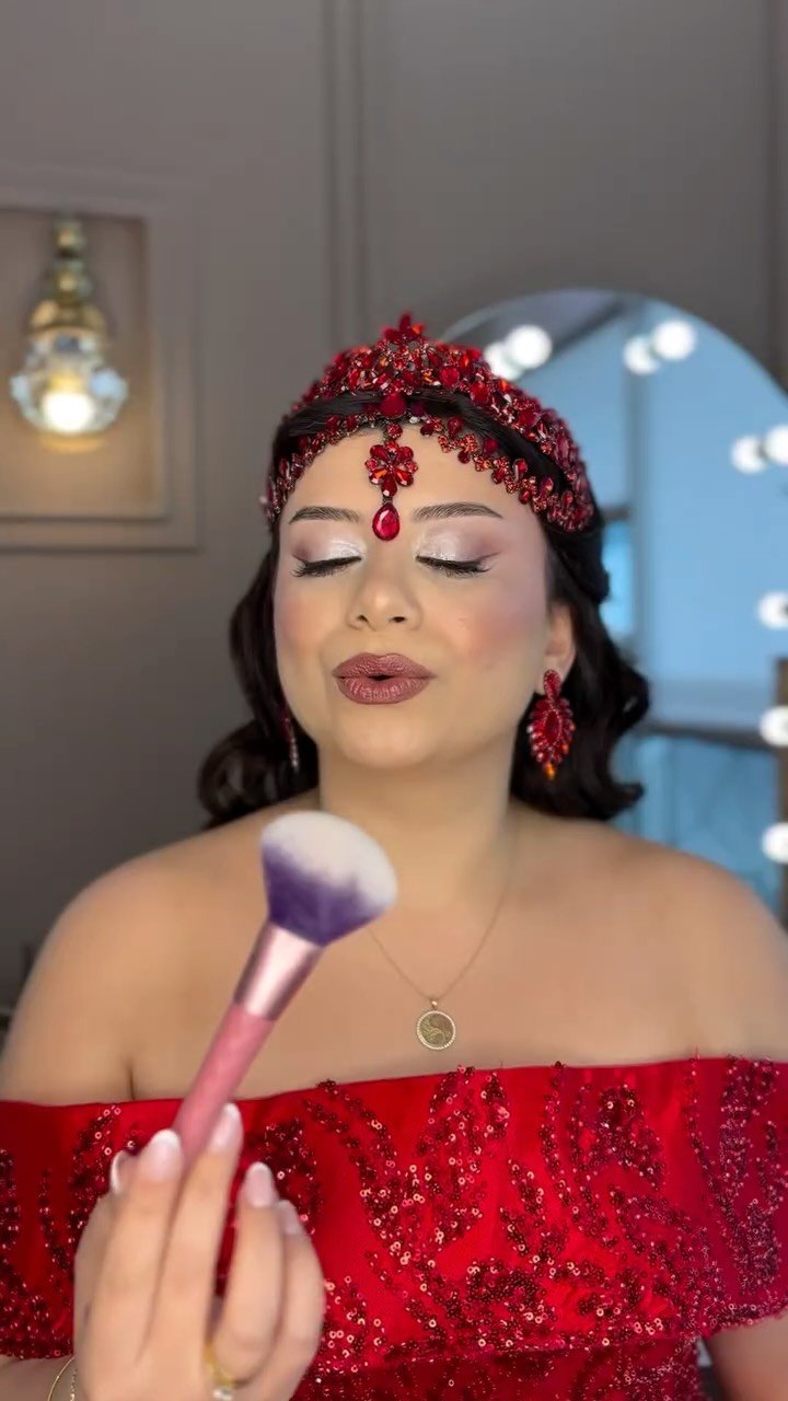 efsanee_kuafor 게시물 이미지: henna bride ❤️ 𝓖𝓐𝓜𝓩𝓔.. 

#hennamakeup...