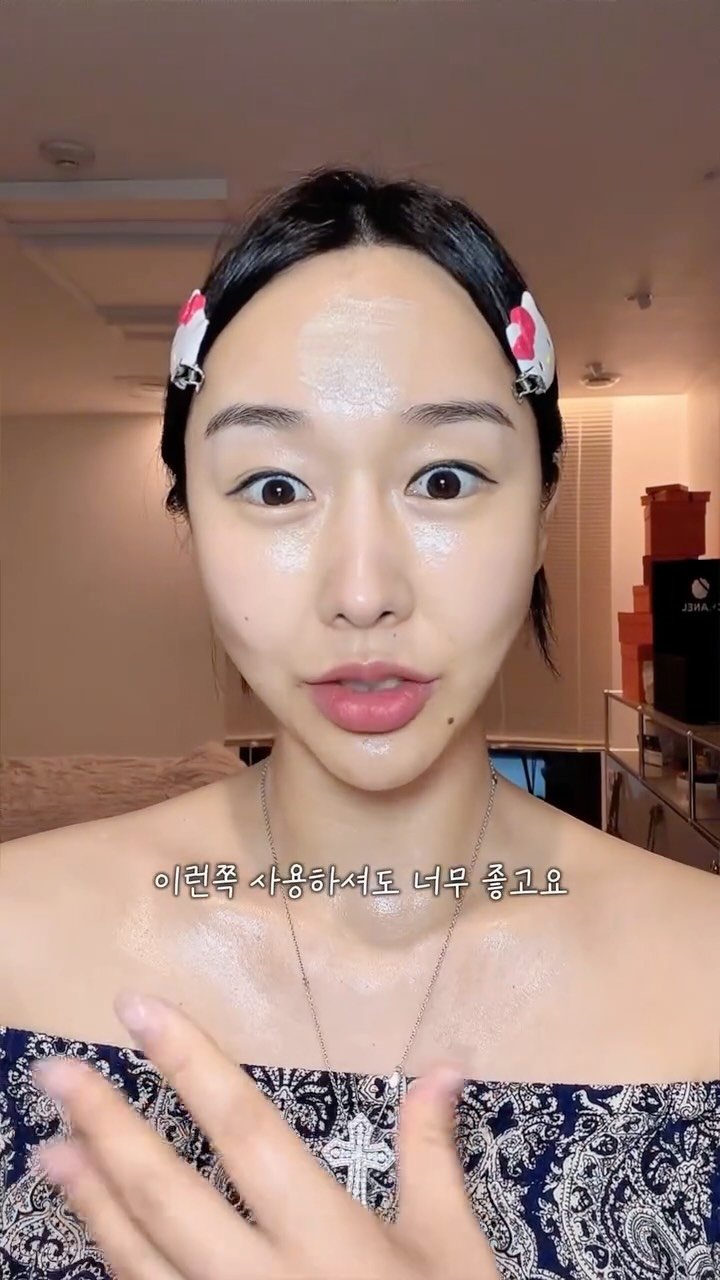 egmz86 게시물 이미지: 바르고 자기만 하면 끝
그런데 다음날
피부는 바로~~~
매끈매끈 광나요

계란 껍질...